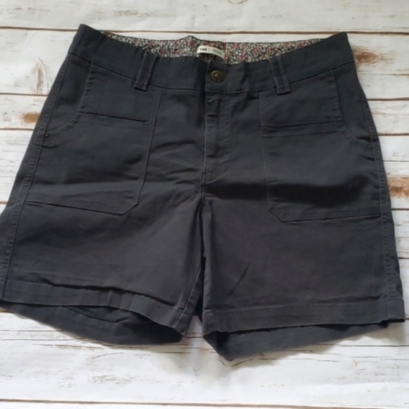 Lee charcoal gray shorts with 6" inseam - Picture 1 of 8